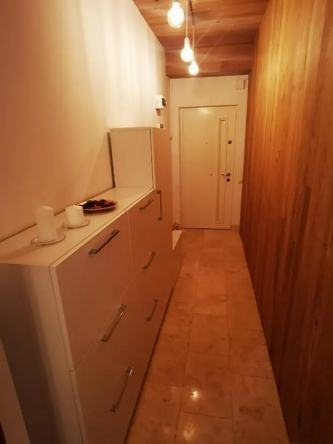 게스트하우스 Diana'S Place Downtown 호텔 부쿠레슈티